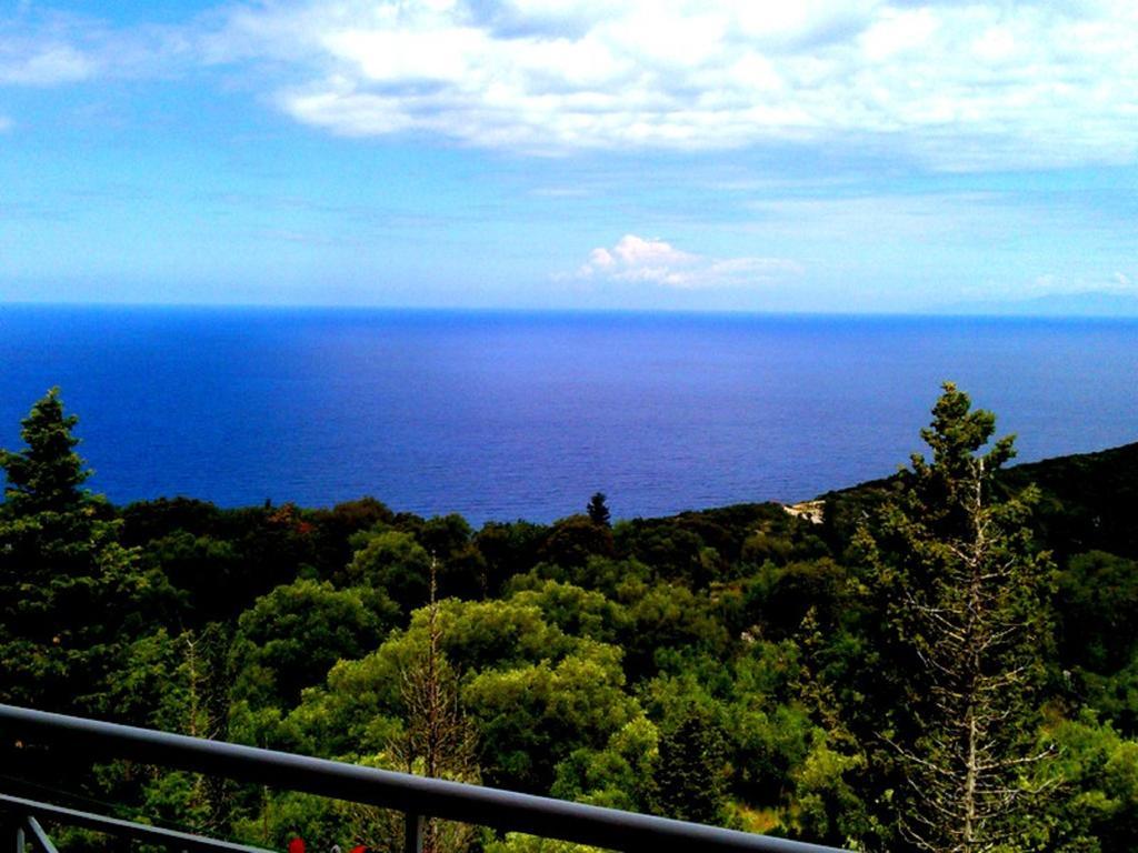 Agnantio * Agios Nikitas